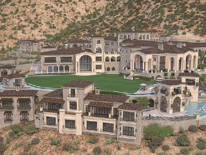 Esta enorme mega mansión "Sin Terminar" de 100.000 pies cuadrados en Scottsdale se vendió por $5 millones