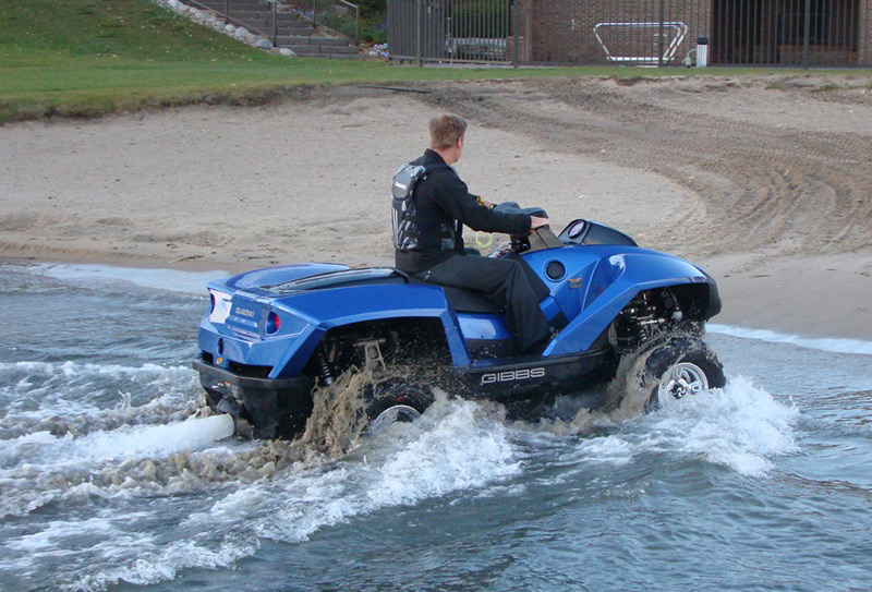 Quadski XL por Gibbs Sports Amphibians: El vehículo más divertido tanto en tierra como en agua