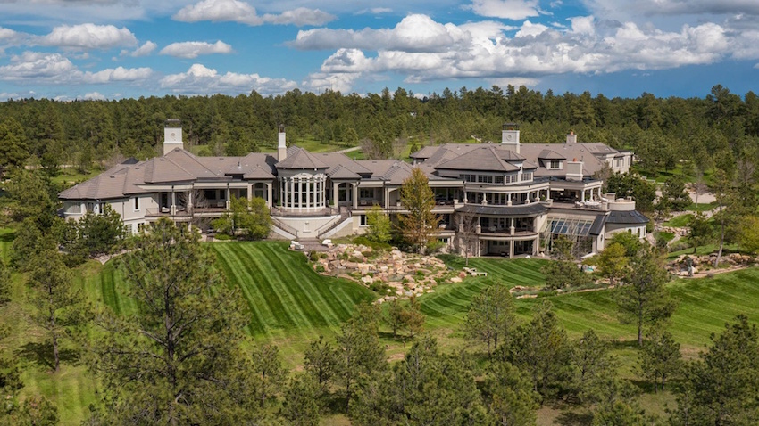 Serenity Ridge: Esta enorme mega mansión de 3.994 metros cuadrados en Colorado, sigue a la venta por $18,3 millones