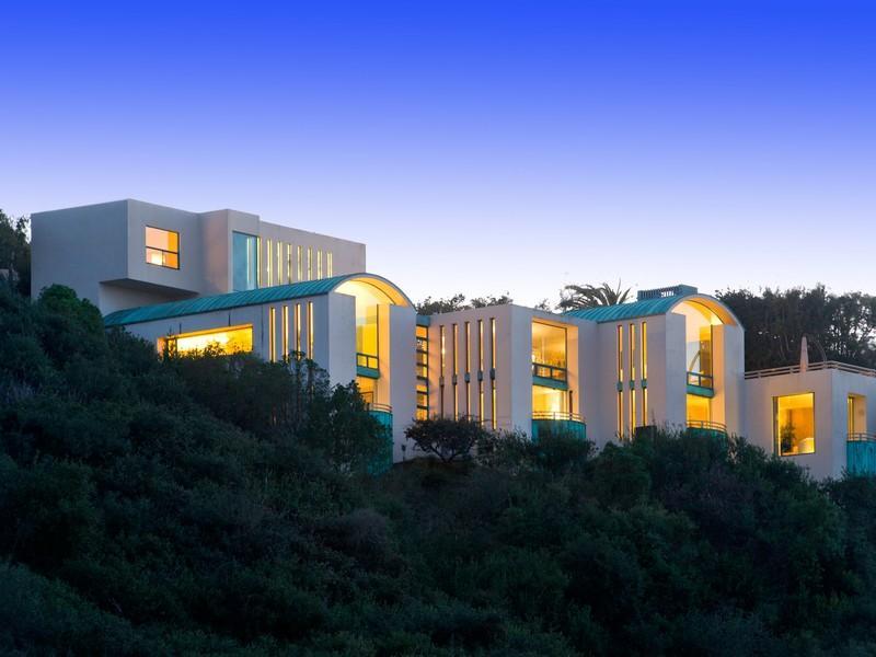 Entra a esta mega espectacular mansión contemporánea en La Jolla, California