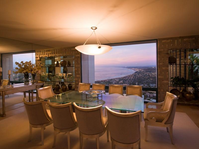 Entra a esta mega espectacular mansión contemporánea en La Jolla, California