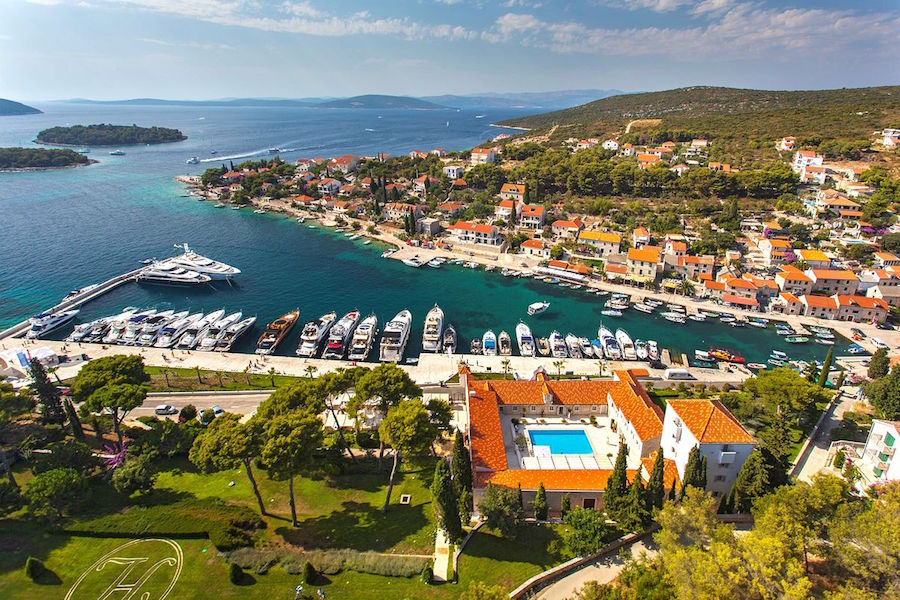 Un lujoso y exclusivo hotel del siglo 18 en la isla croata de Šolta