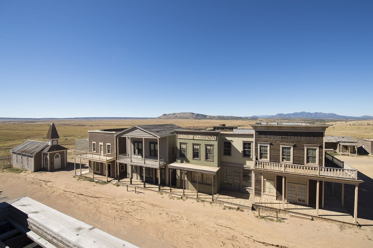 El diseñador de moda Tom Ford pone a la venta su enorme rancho de Nuevo México por $75 millones