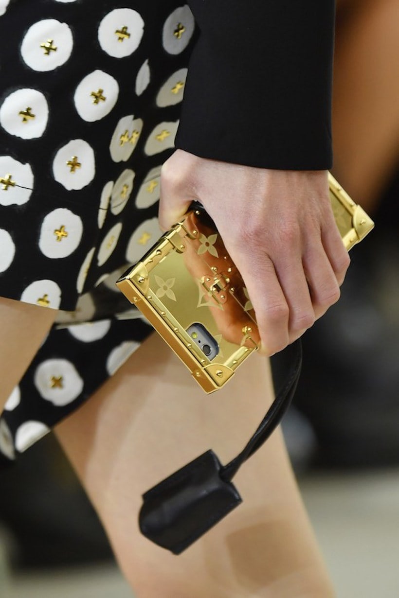 Louis Vuitton convierte su icónico "Petite Malle" en un case para iPhone
