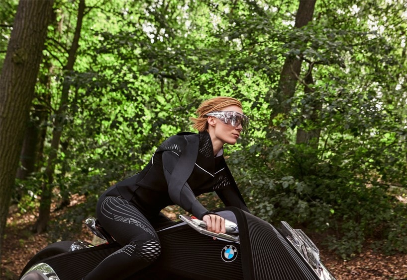Motorrad Vision Next 100: La motocicleta del futuro de BMW que no requiere casco y previene accidentes