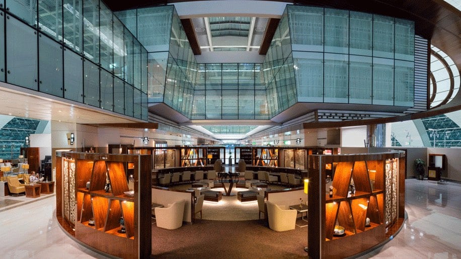 El salón de la clase business de Emirates Airlines en el aeropuerto de Dubái obtiene una transformación de $11 millones