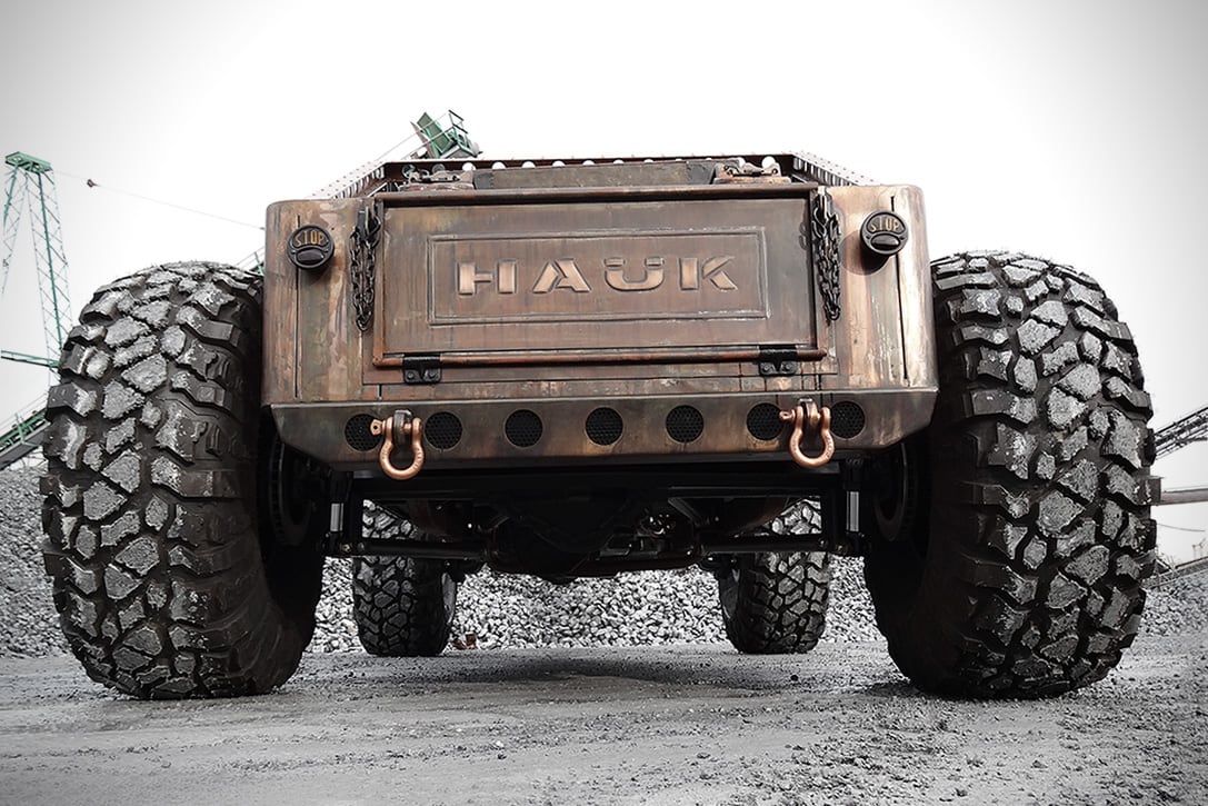 Hauk Designs le da al Jeep CJ2A 1947 la modificación Mad Max que se merece