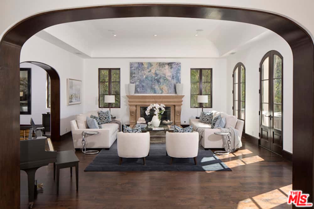 Comediante Kathy Griffin compra una nueva mansión por $10.5 millones en Los Ángeles, California