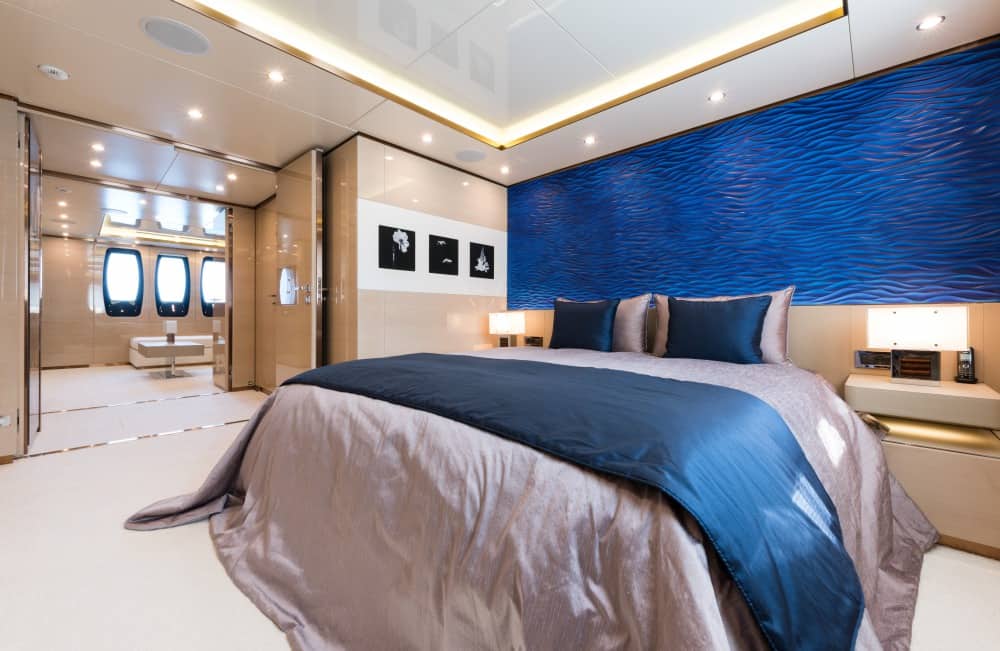 Suba a bordo del nuevo yate Irimari por Sunrise Yachts