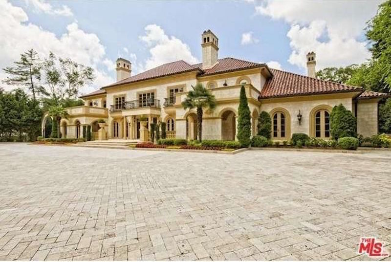 Con un precio de $18.8 millones, esta mega mansión de ¡3.065 metros cuadrados! es el listado más caro en la ciudad de Atlanta