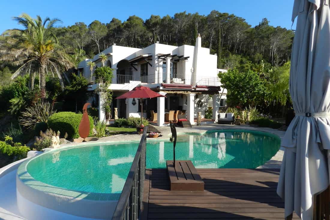 El Palacio San Carlos es una DESLUMBRANTE villa de lujo en Ibiza y puede ser tuya