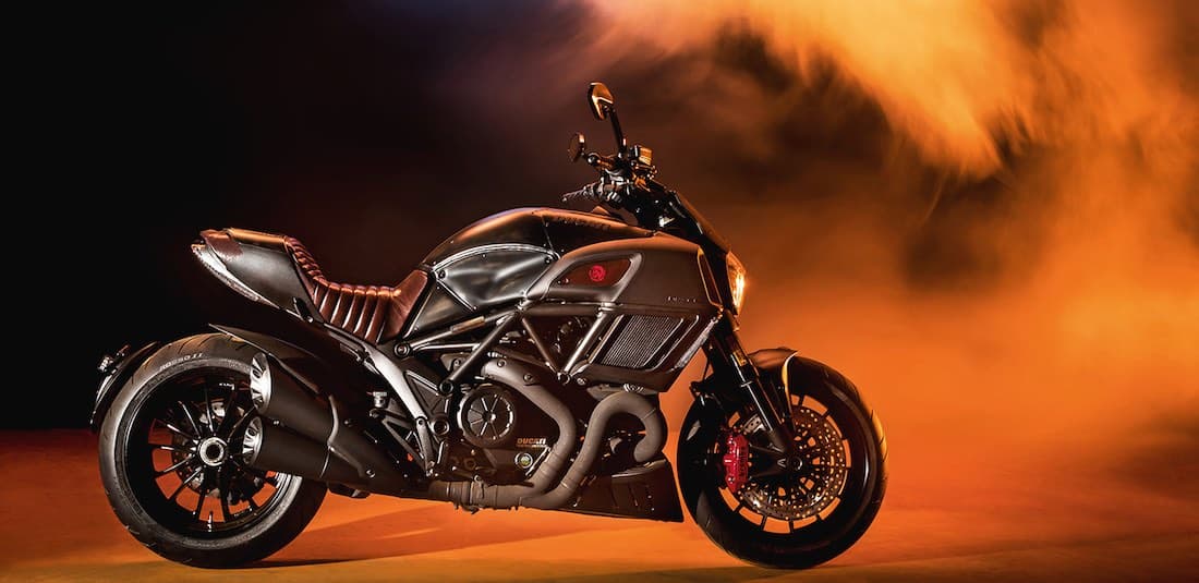 Ducati y Diesel se asocian para crear la “Diavel Diesel”