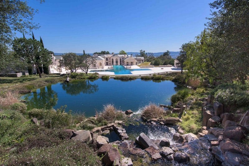 Esta enorme mansión de ensueño en Los Ángeles puede ser tuya por solo $40 millones
