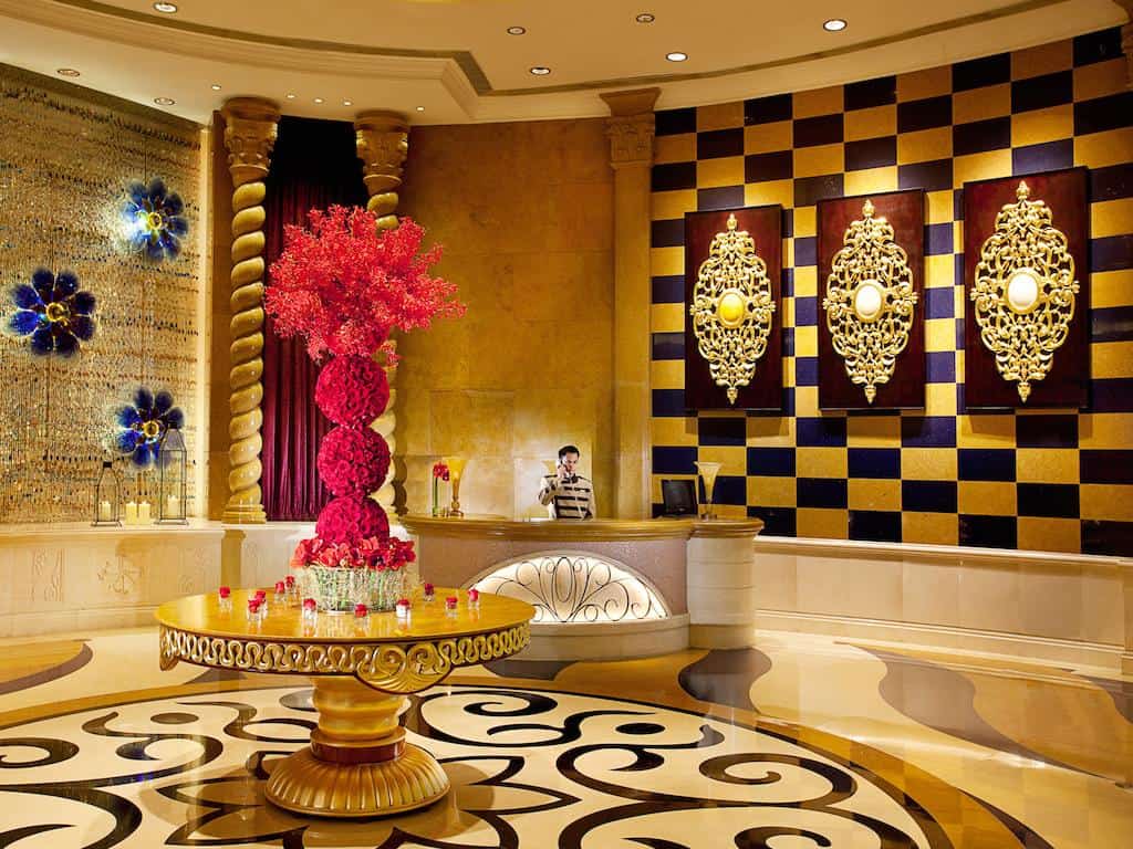 El hotel 5 estrellas "Sofitel Macau at Ponte 16" te ofrece todo el lujo y el confort en Las Vegas del Oriente