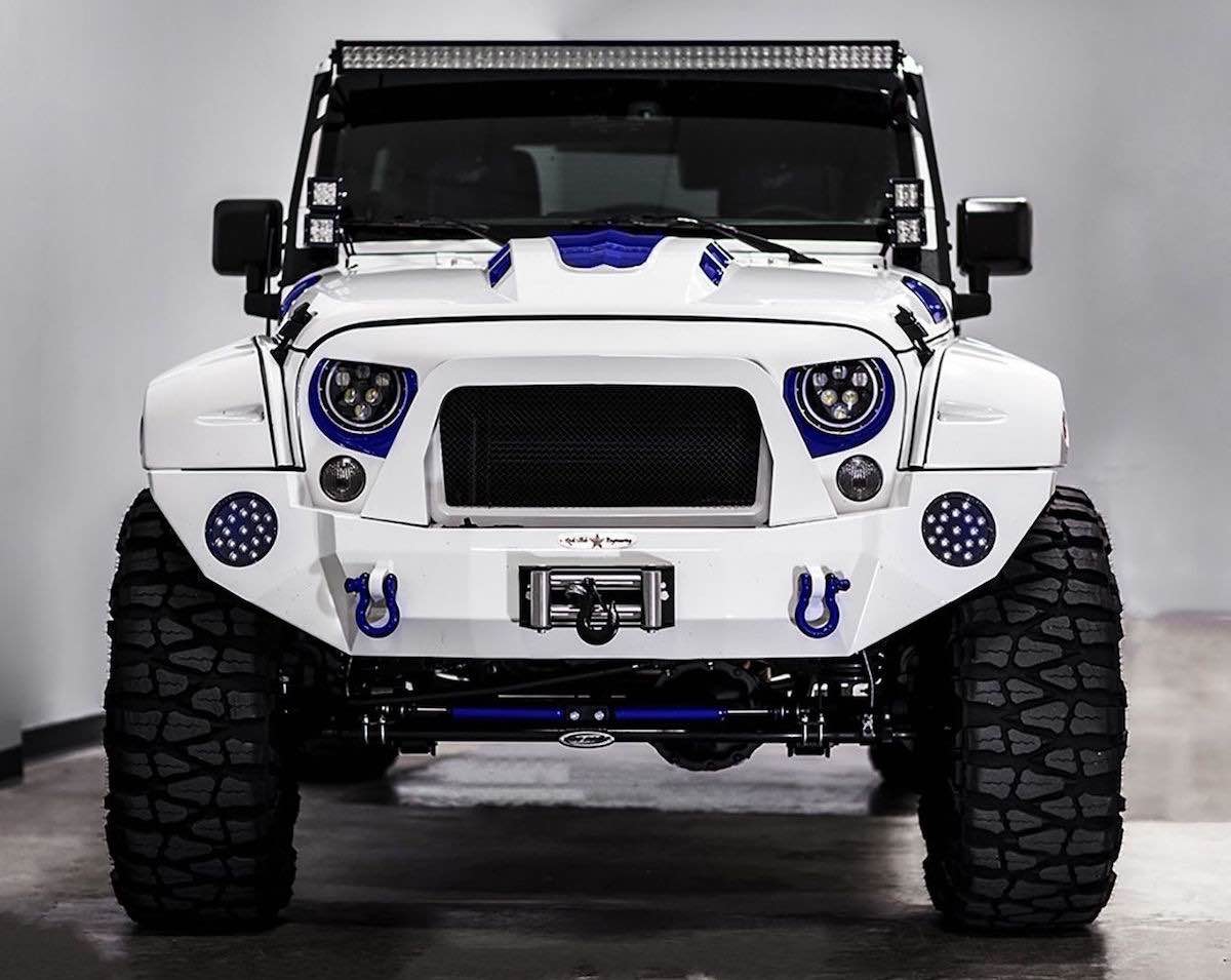 ¡Deleita tus ojos con este Jeep Wrangler Stormtrooper de $60.000!