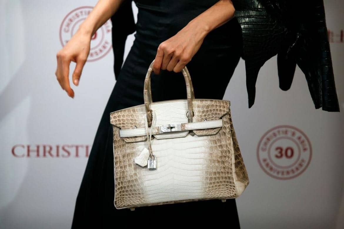 Bolso “Hermès Birkin” se vende por el nuevo récord mundial de $380.000 en una subasta
