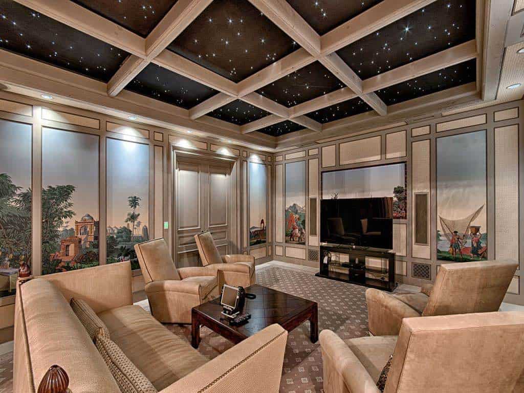 Esta hermosa mega mansión estilo francés en Asheville, Carolina del Norte está a la venta por $10.75 millones