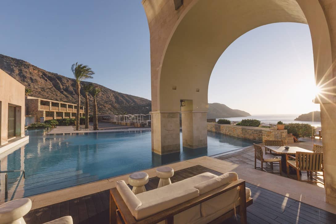 El Blue Palace Resort & Spa, Creta presenta sus nuevas suites de lujo en la isla
