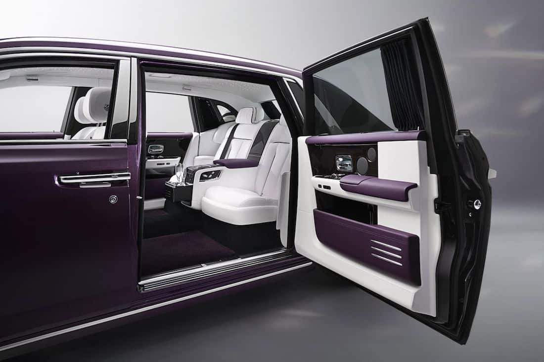 El nuevo Rolls-Royce Phantom VIII es como un moderno jet privado para las carreteras