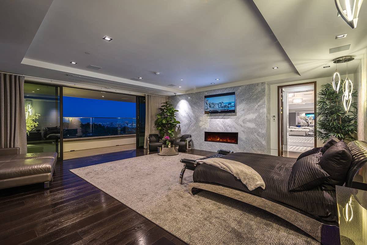 Esta impresionante mansión de 3.716 metros cuadrados en BEL AIR, California esta a la venta por $100 MILLONES