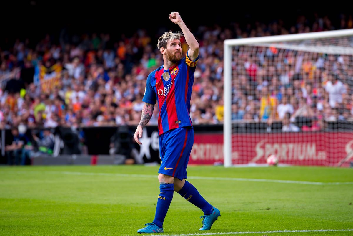 Lionel Messi, el #14 entre las 15 celebridades que ganaron más el año pasado.