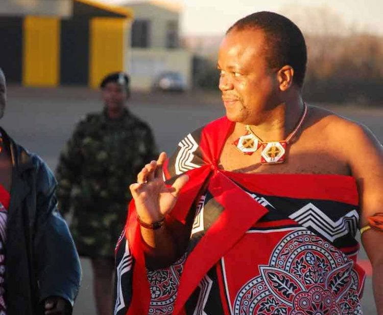 El Rey Mswati III de Swazilandia