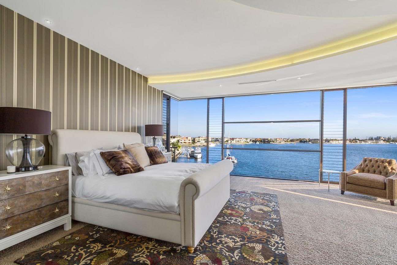 Mega espectacular mansión frente al agua y de estilo contemporáneo en Queensland, Australia a la venta por $7,2 millones