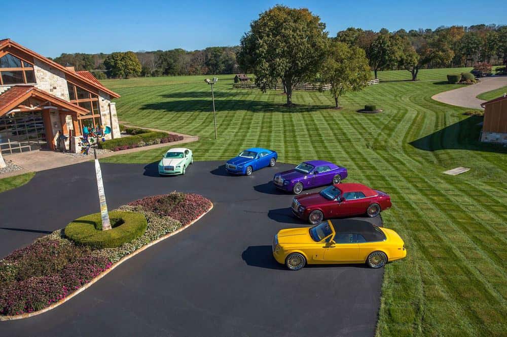 Esta mega increíble propiedad en Nueva Jersey viene con suficiente espacio para tú colección de autos y puede ser tuya por $10.5 millones