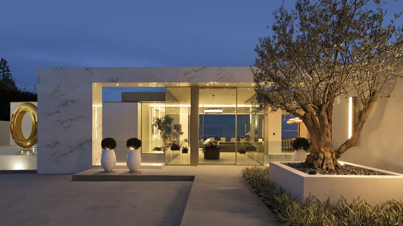 Opulenta mega mansión en Beverly Hills, California a la venta por $77,5 millones