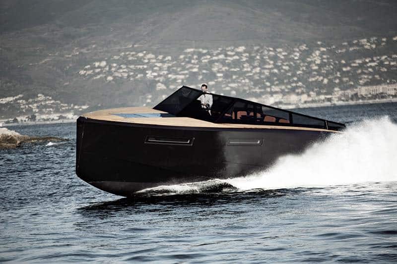 EVO 43: Un elegante y multifacético yate por Evo Yachts