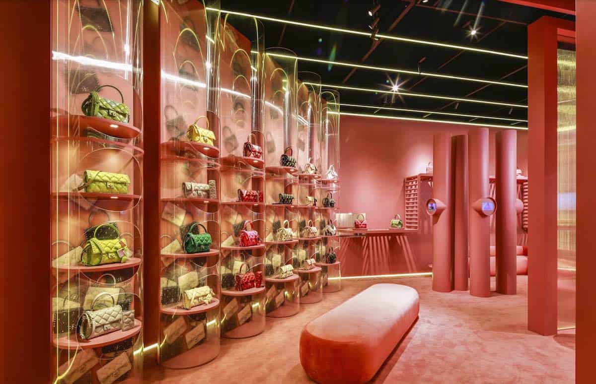 Valentino abre la tienda pop-up Candystud Factory en Beijing