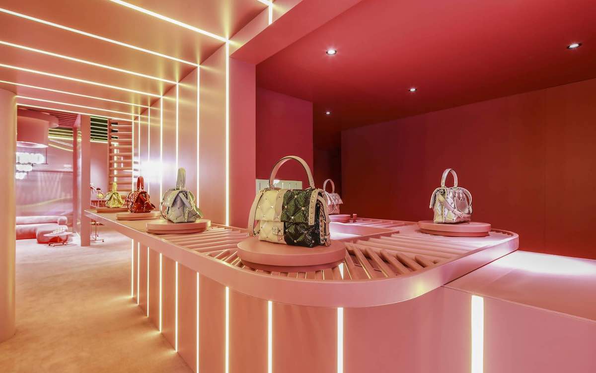 Valentino abre la tienda pop-up Candystud Factory en Beijing