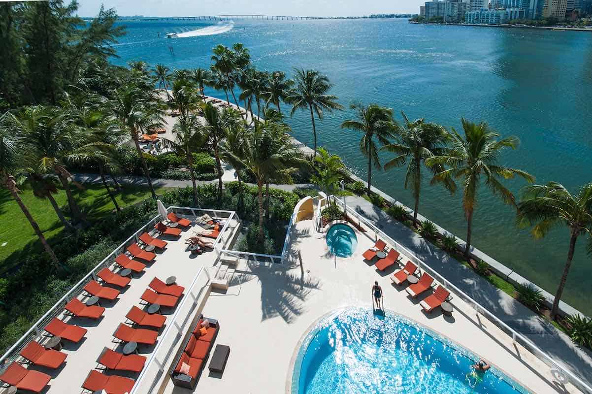 Nueva experiencia “Stay & Driva” de Mandarin Oriental, Miami