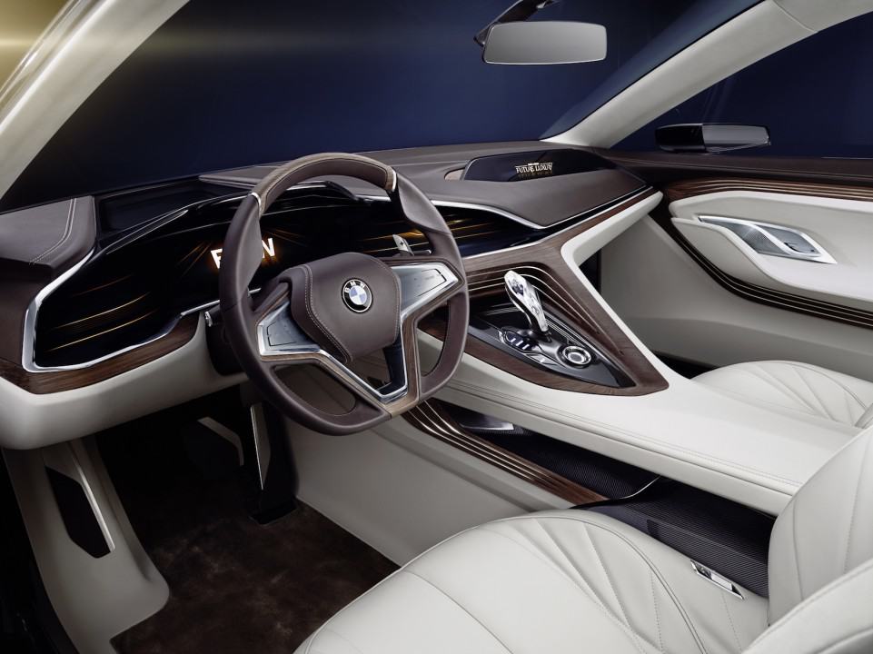 BMW tiene grandes planes para el 2020: Un súper lujoso modelo que luciría como un Rolls Royce y un auto 100% eléctrico