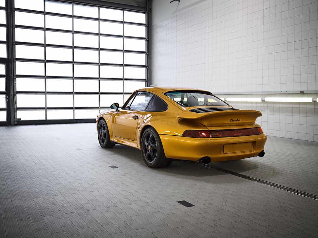 El ‘Proyecto de Oro’ de Porsche: fabricó un 911 Turbo clásico con piezas originales