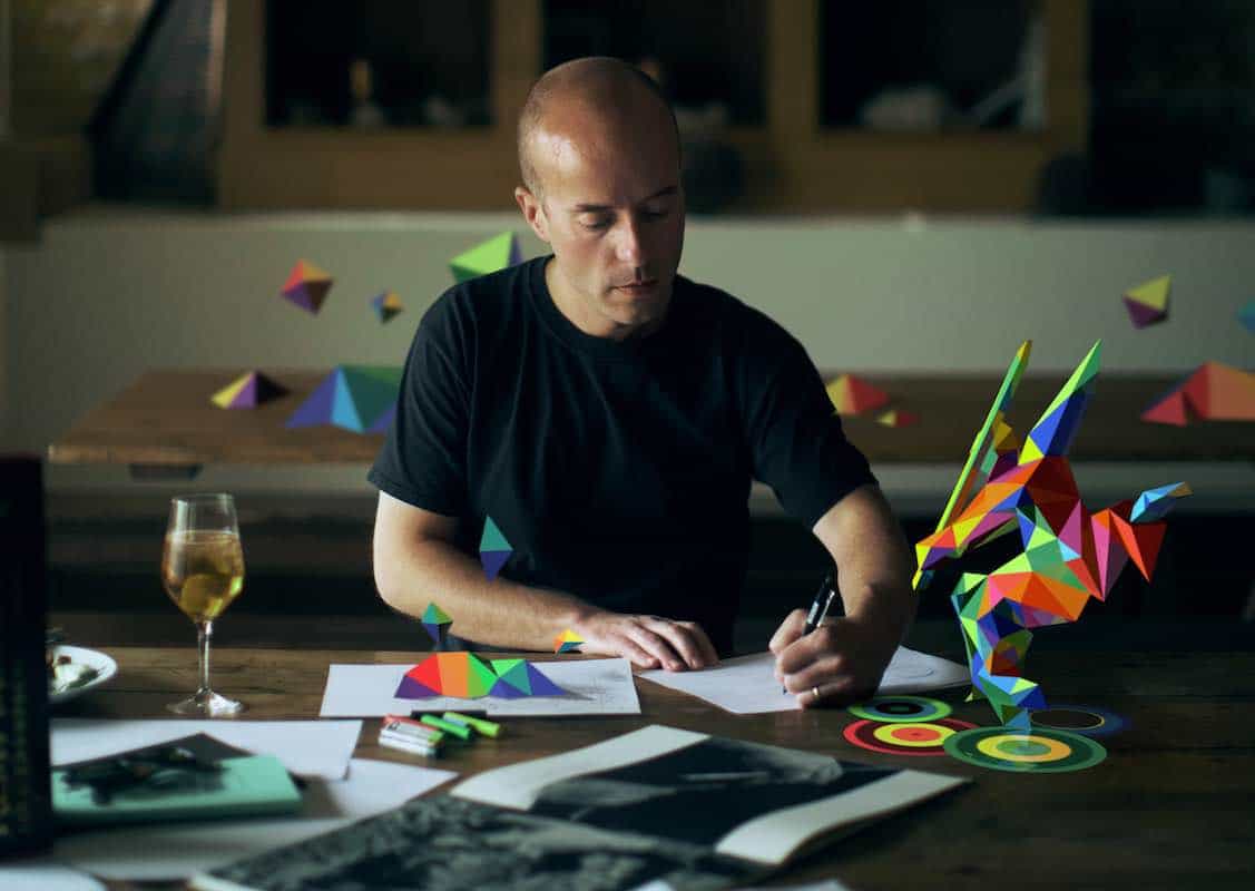 Rémy Martin se une al artista Matt W. Moore para invitarnos a repensar nuestra visión del mundo