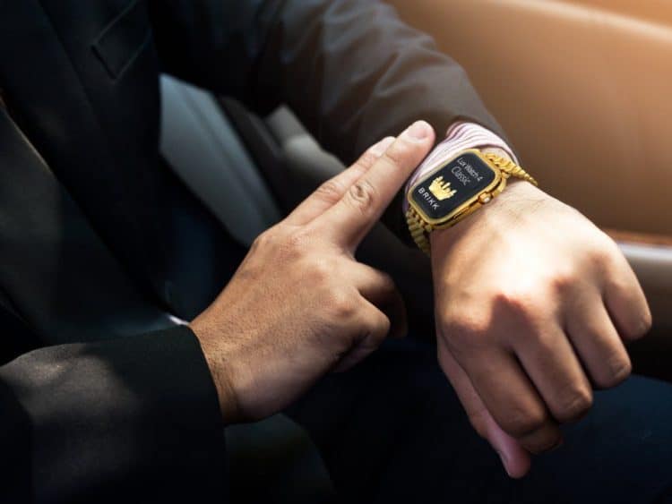 Brikk lanza la versión Premium del Apple Watch en oro o platino con diamantes incrustados