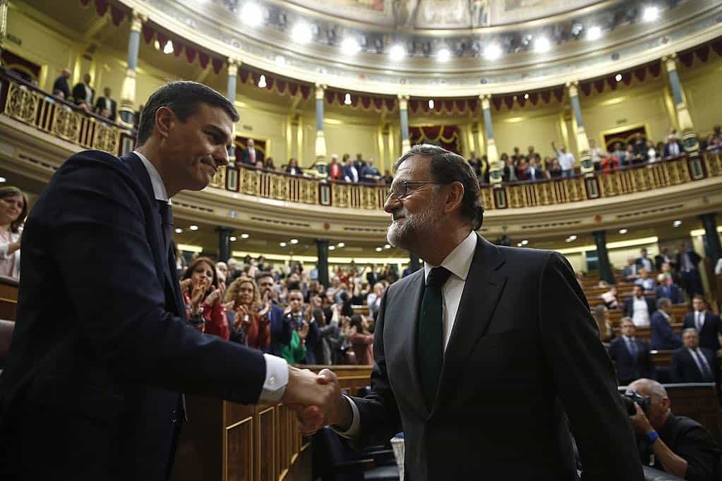 Mariano Rajoy felicita al nuevo presidente Pedro Sánchez