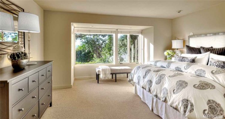 El CEO de Microsoft Satya Nadella ha puesto a la venta la que ha sido su casa en los últimos 15 años en $3,7 millones
