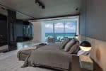 Este lujoso condominio de $8 millones en Miami tiene un super Pagani Zonda Revolution colgado en la pared de su sala