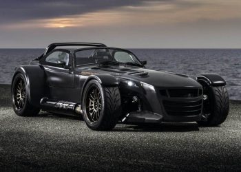 Donkervoort presenta su nuevo deportivo: El "D8 GTO Bare Naked Carbon Edition"