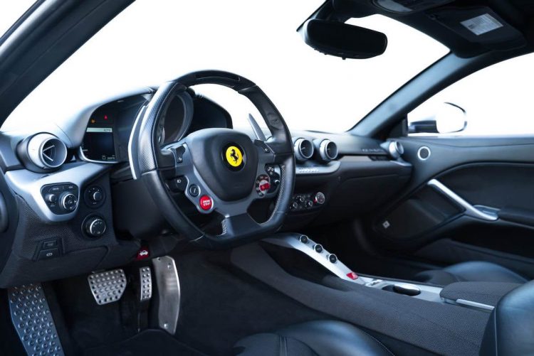 Ferrari F12 Berlinetta 2014, ex-propiedad de Jason Statham