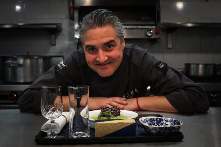 KLM presenta nuevos platillos creados por el reconocido chef Mikel Alonso