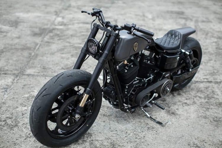 Urban Cavalry, una potente motocicleta Harley-Davidson Dyna transformada por Rough Crafts
