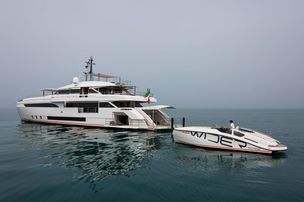 El mega yate WIDER 150 es un magnífico representante de la excelsa tradición naval italiana