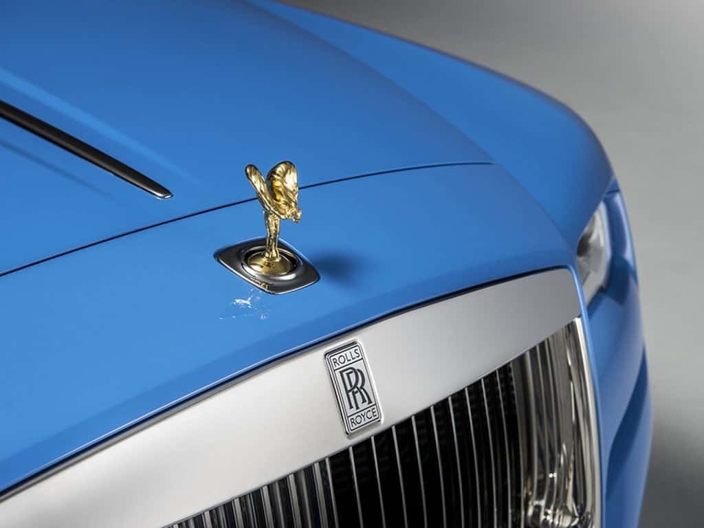 Este Rolls-Royce convertible azul cielo es simplemente ¡HERMOSO!