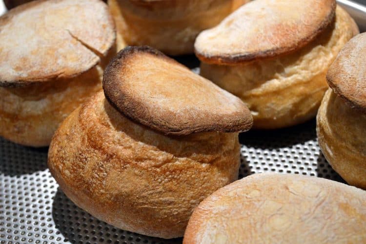 El aroma y la tradición por el pan recién horneado llega a Querétaro