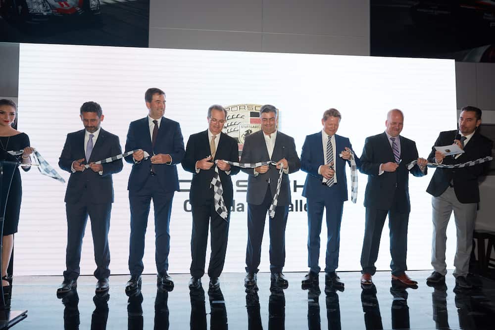 Porsche Calzada del Valle abre sus puertas en Monterrey, México