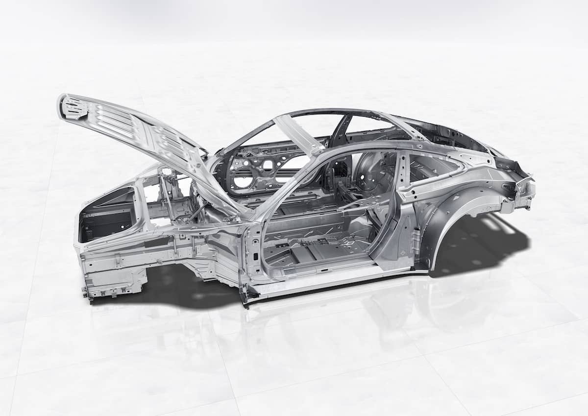 Porsche 911: mezcla de materiales en blanco en la carrocería del 911