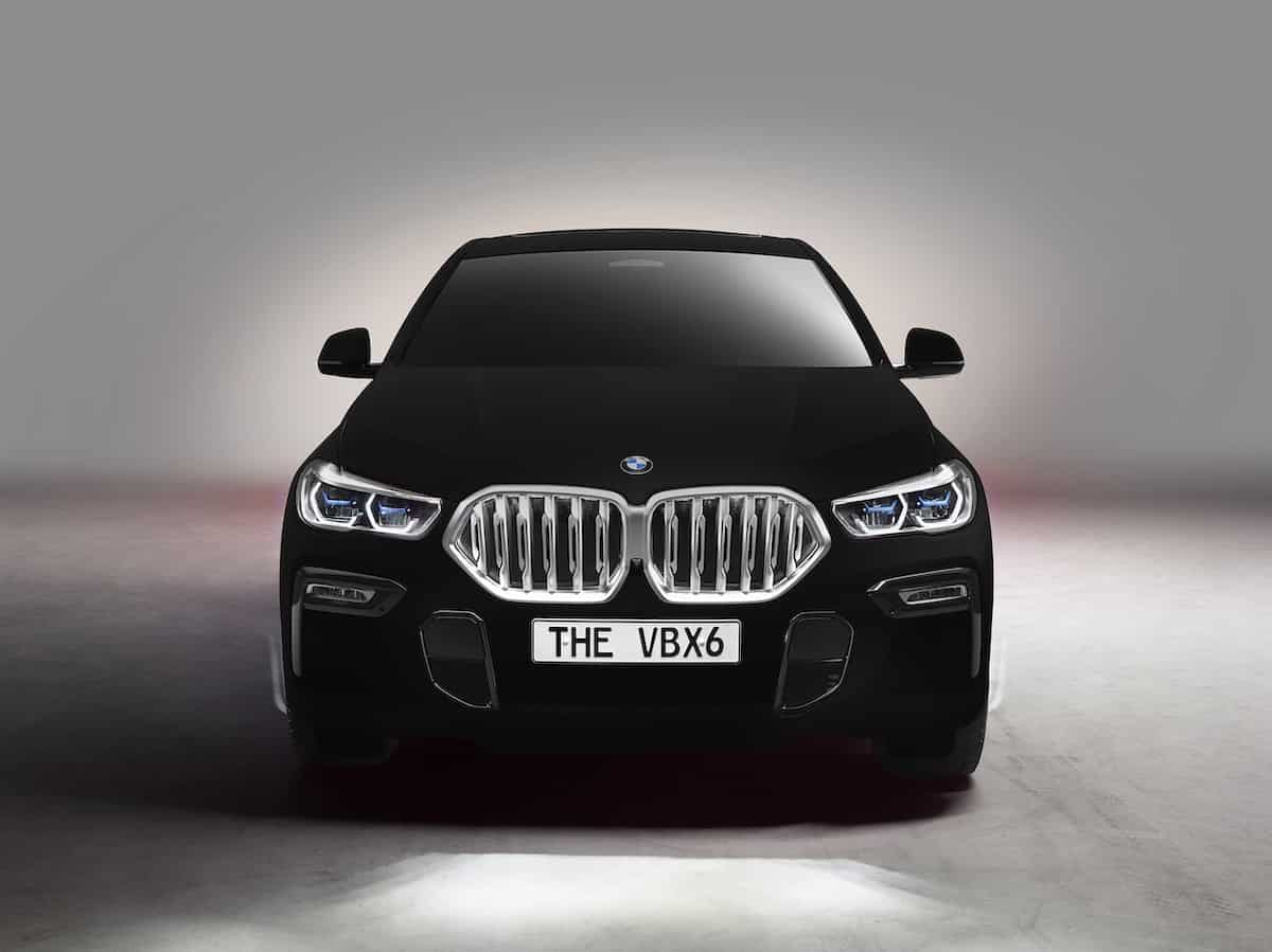 Pintado en Vantablack, este BMW X6 Coupe es el ¡SUV en negro más negro del mundo!